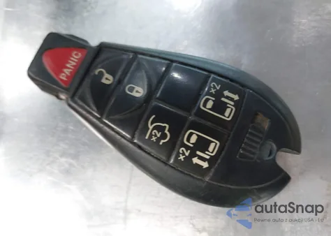 2016 Chrysler Town & Country Touring from USA, damaged, VIN 2C4RC1BG0GR237974